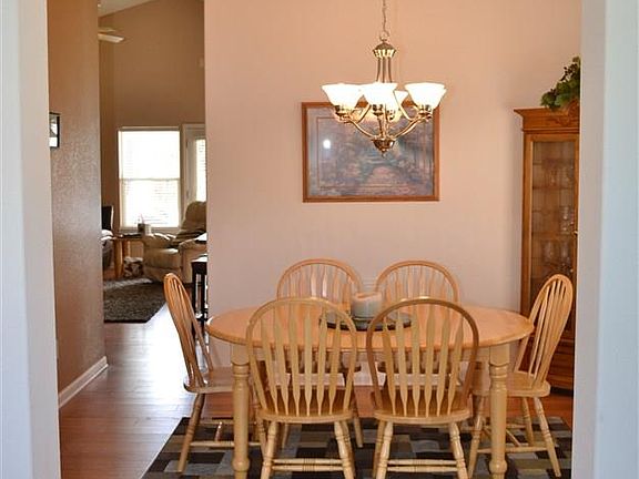 5th image of 963 Kerinne Cir