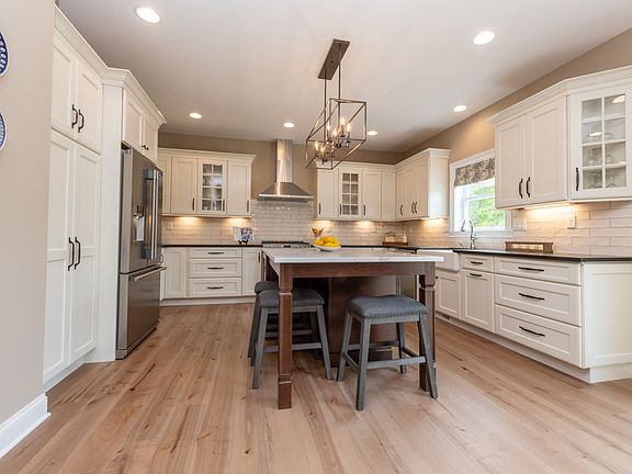 6th image of this home