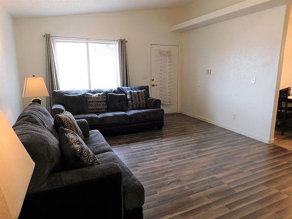 3rd image of 10030 Karen Ave