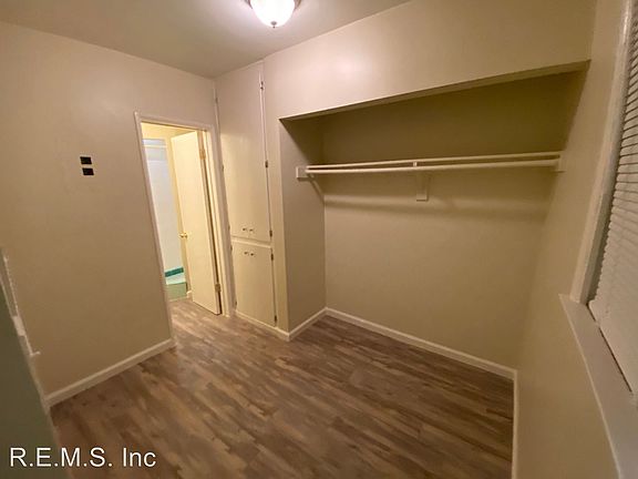 3rd image of 4098 W El Segundo Blvd APT E