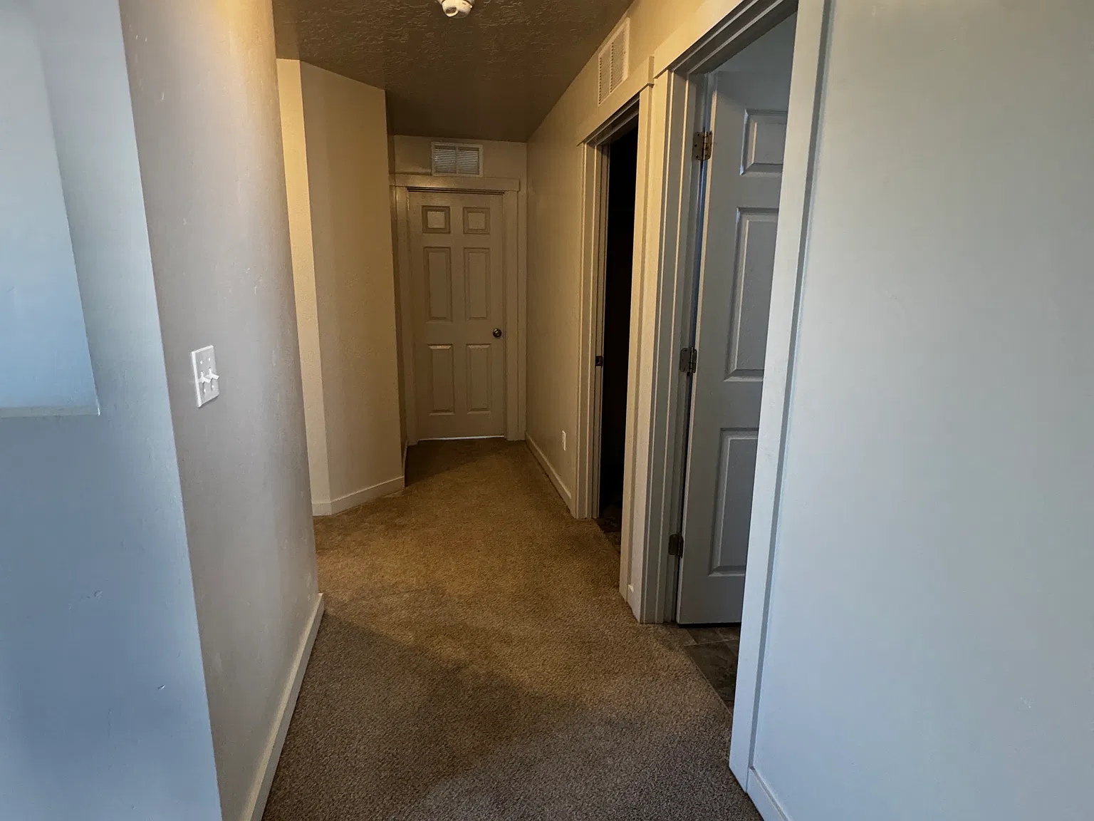 4 bed, 2.5 bath, 2132 sqft, $2,650 — Photo 4