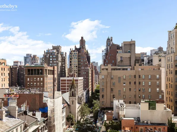 920 5th Avenue image 16 of 23