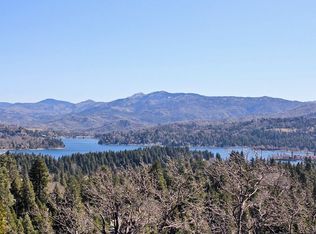 442 Grizzly Rd, Lake Arrowhead, CA 92352