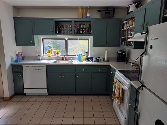 5th image of 111 Coburn Avenue #87