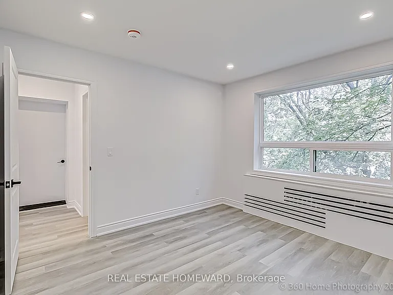 419 Woodbine Ave #10 — Photo 15