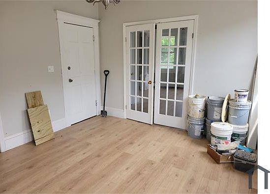 3rd image of 45 Columbia Ave APT 2