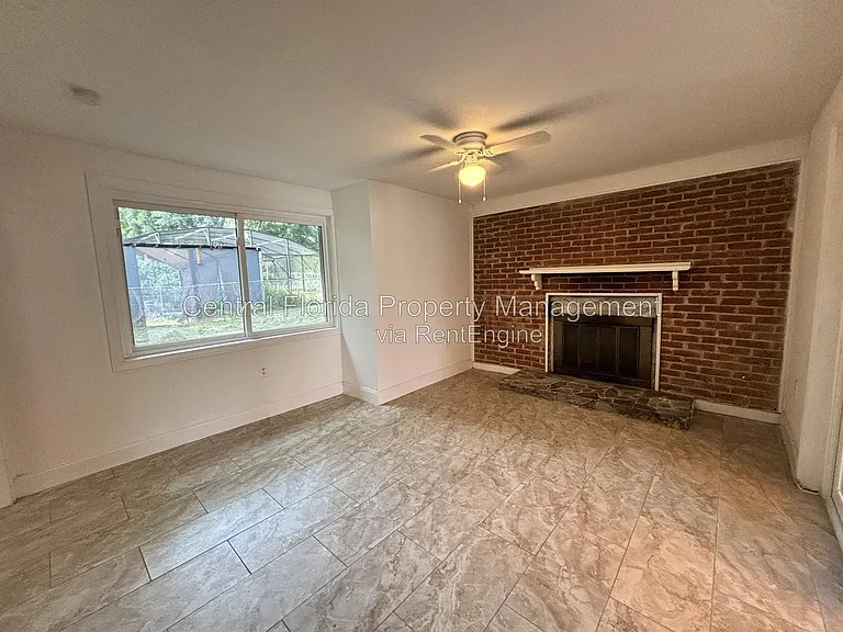 4606 Meadowbrook Ave — Photo 3