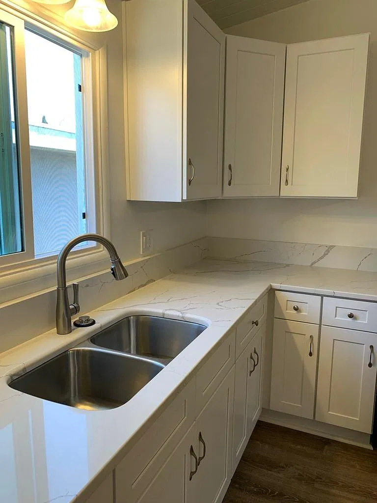 2 bed, 950 sqft, $2,750 — Photo 2