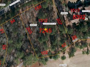 26 Middlebury Rd, Carthage, NC 28327