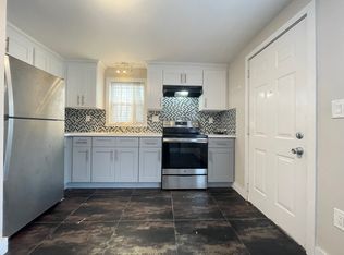 361 Halladay St #1E, Jersey City, NJ 07304