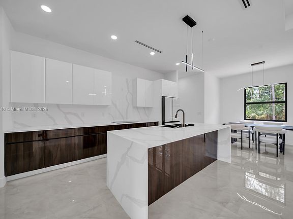 5th image of 3113 50th St W