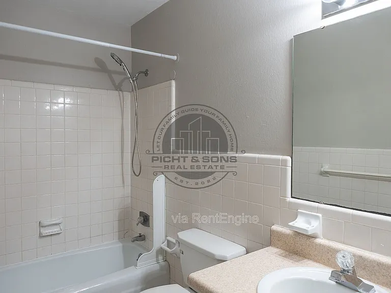 414 Hayden Rd #G — Photo 7