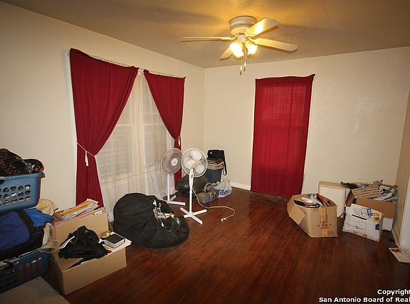 3rd image of 123 Eureka Dr