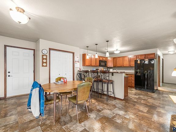 5th image of 101-107 Denver Pl