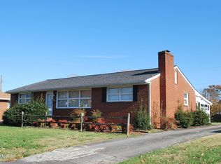 1912 Hermitage Dr, Kingsport, TN 37664