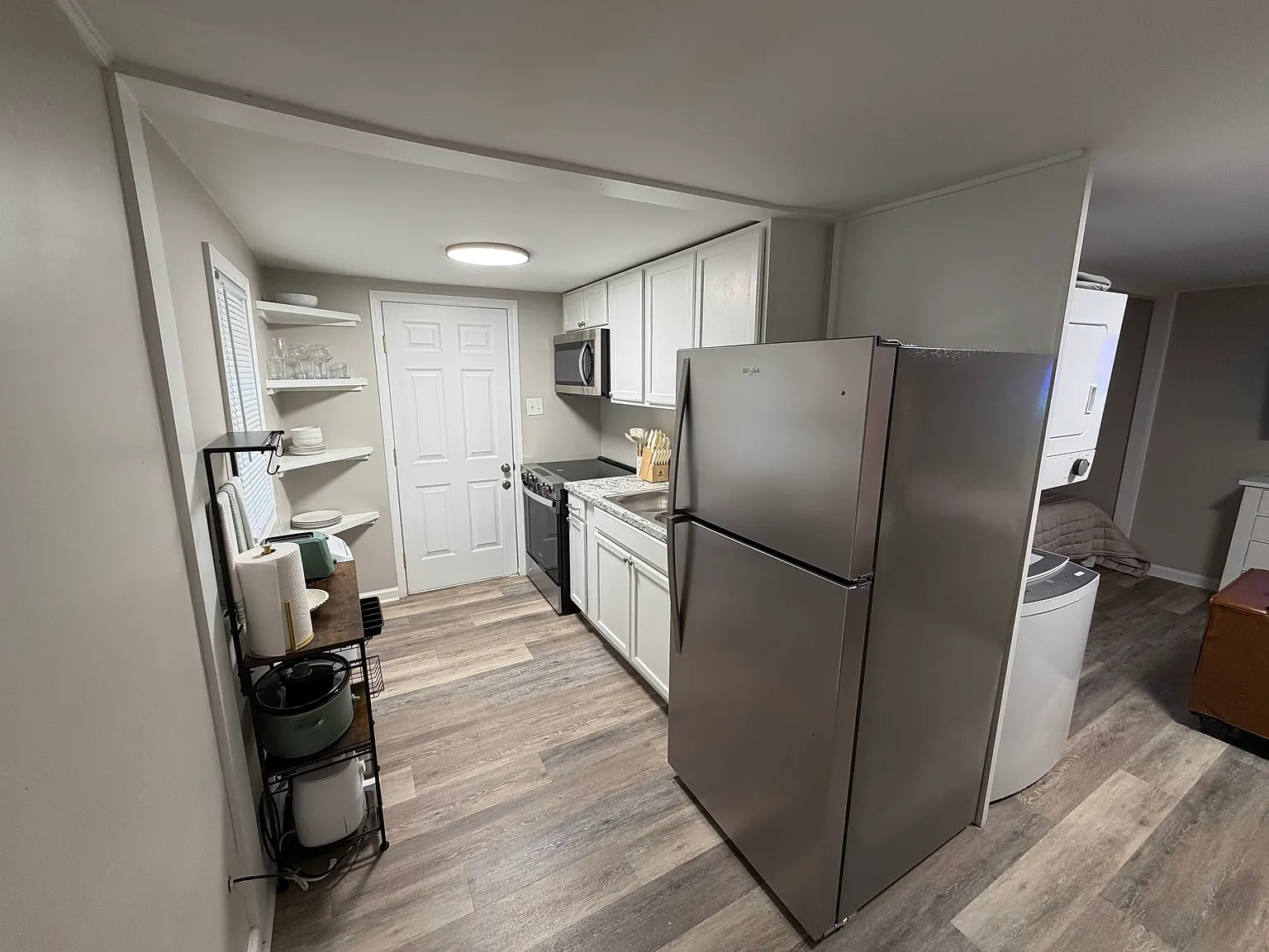 Studio, $1,295 — Photo 2