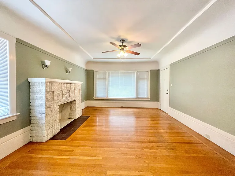 3920 J Street — Photo 4