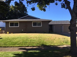 12725 SW Tarpan Dr, Beaverton, OR 97008
