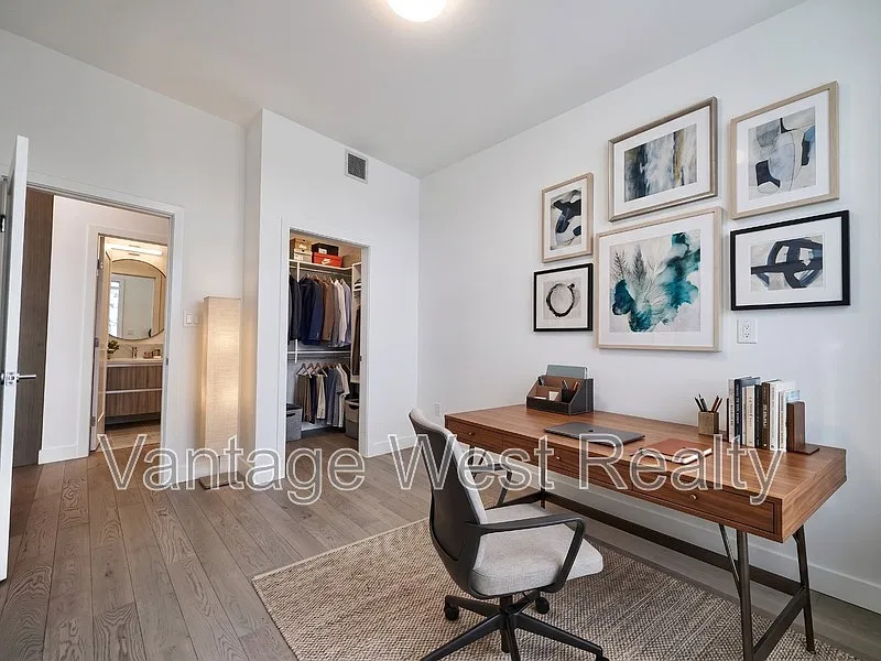 2 bed, 2.0 bath, 960 sqft, $3,150 — Photo 4