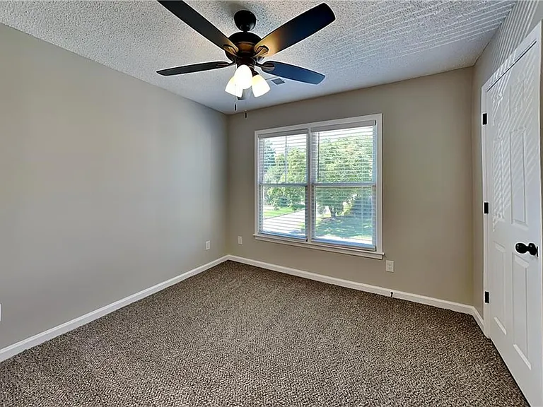 3705 Patterstone Dr — Photo 15