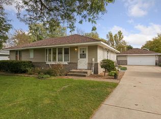 10913 Woody Ln NW, Coon Rapids, MN 55448