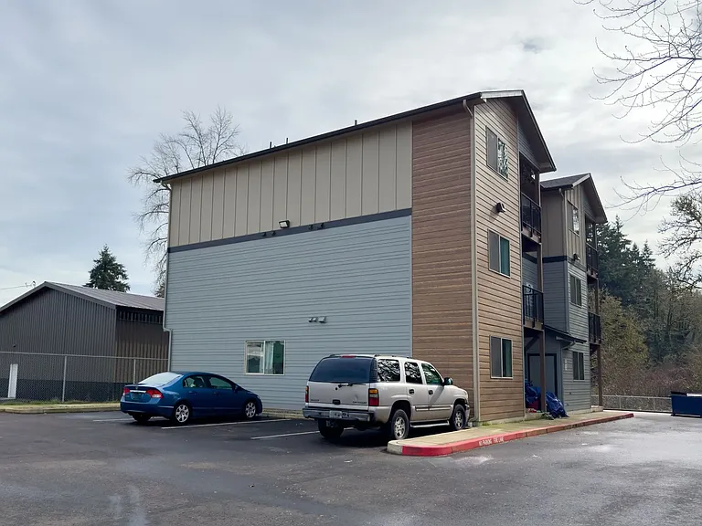 Ames Creek Apartments — Photo 30