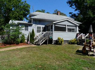 100 River Vue Ave, Warwick, RI 02889