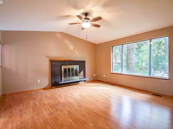 3rd image of 14300 NE 50th St