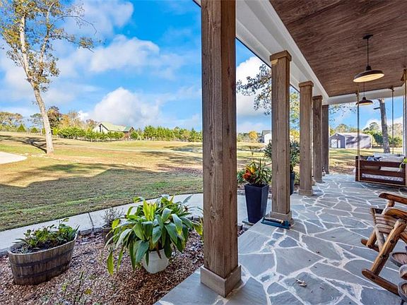 5th image of 11 Bradley Rd