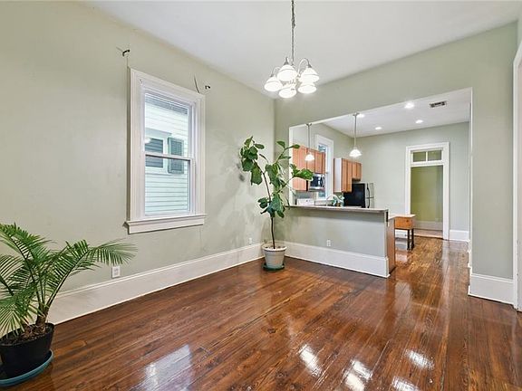 4th image of 729 N Hagan St