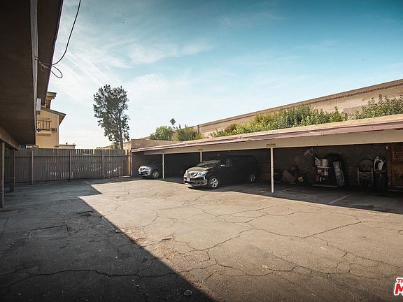 4th image of 8805 Orion Ave