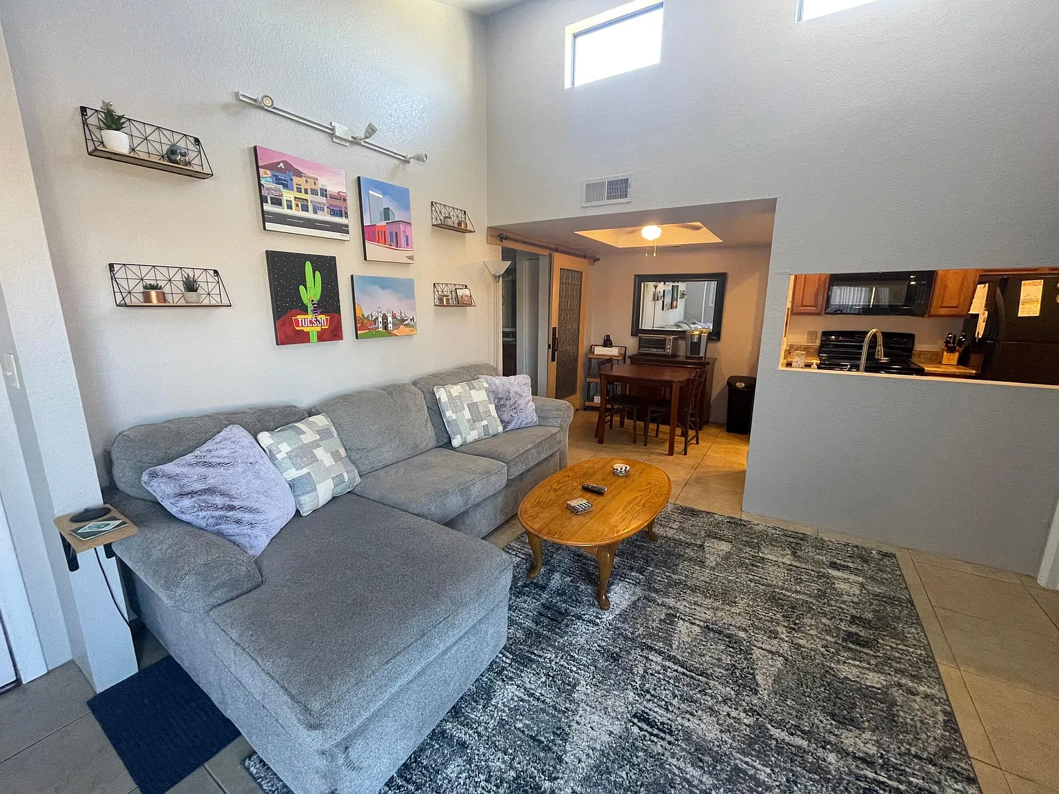 1745 E Glenn St — Photo 2