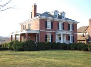 1902 Greenwood Rd SW, Roanoke, VA 24015