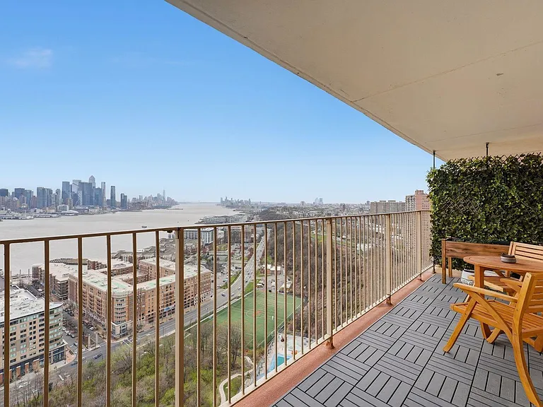 6040 Boulevard East #23F — Photo 15