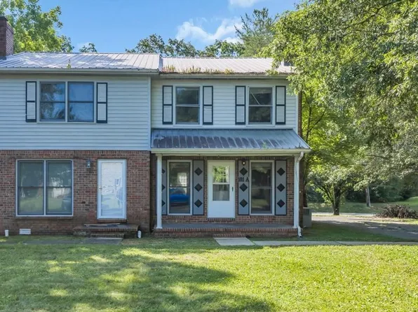 101A Westlake Pl, Tullahoma, TN 37388