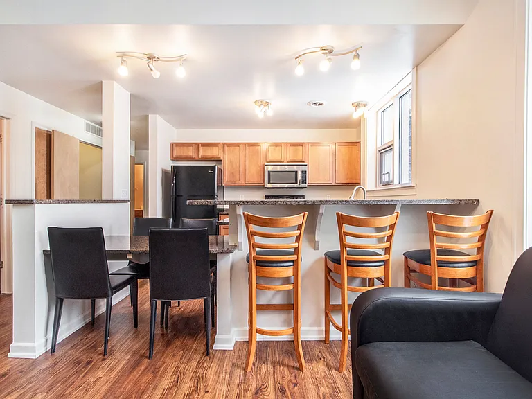 611 Church St. — Photo 15