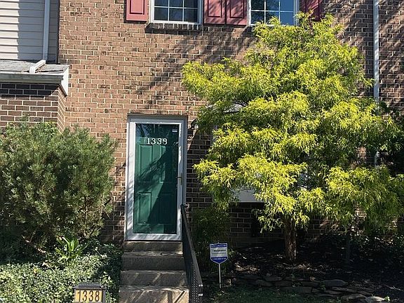 3rd image of 1338 Blue Jay Dr