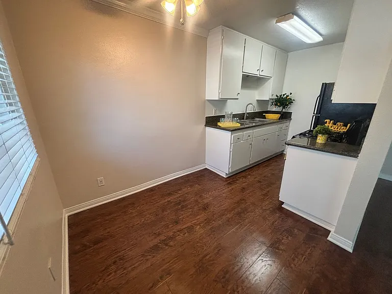 Porto Bella Apartments — Photo 34