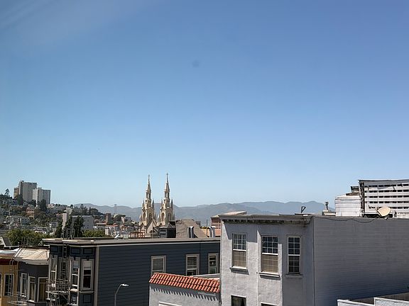 5th image of 423 Green St #423