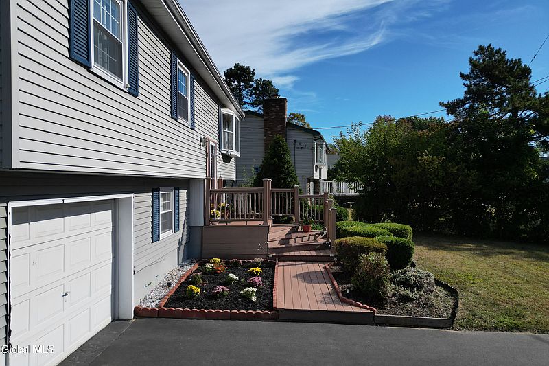 2nd image of 3 Jo Ann Court