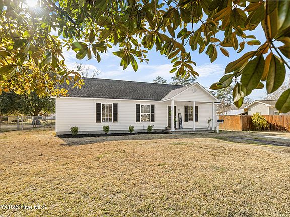2nd image of 117 Summersill Drive