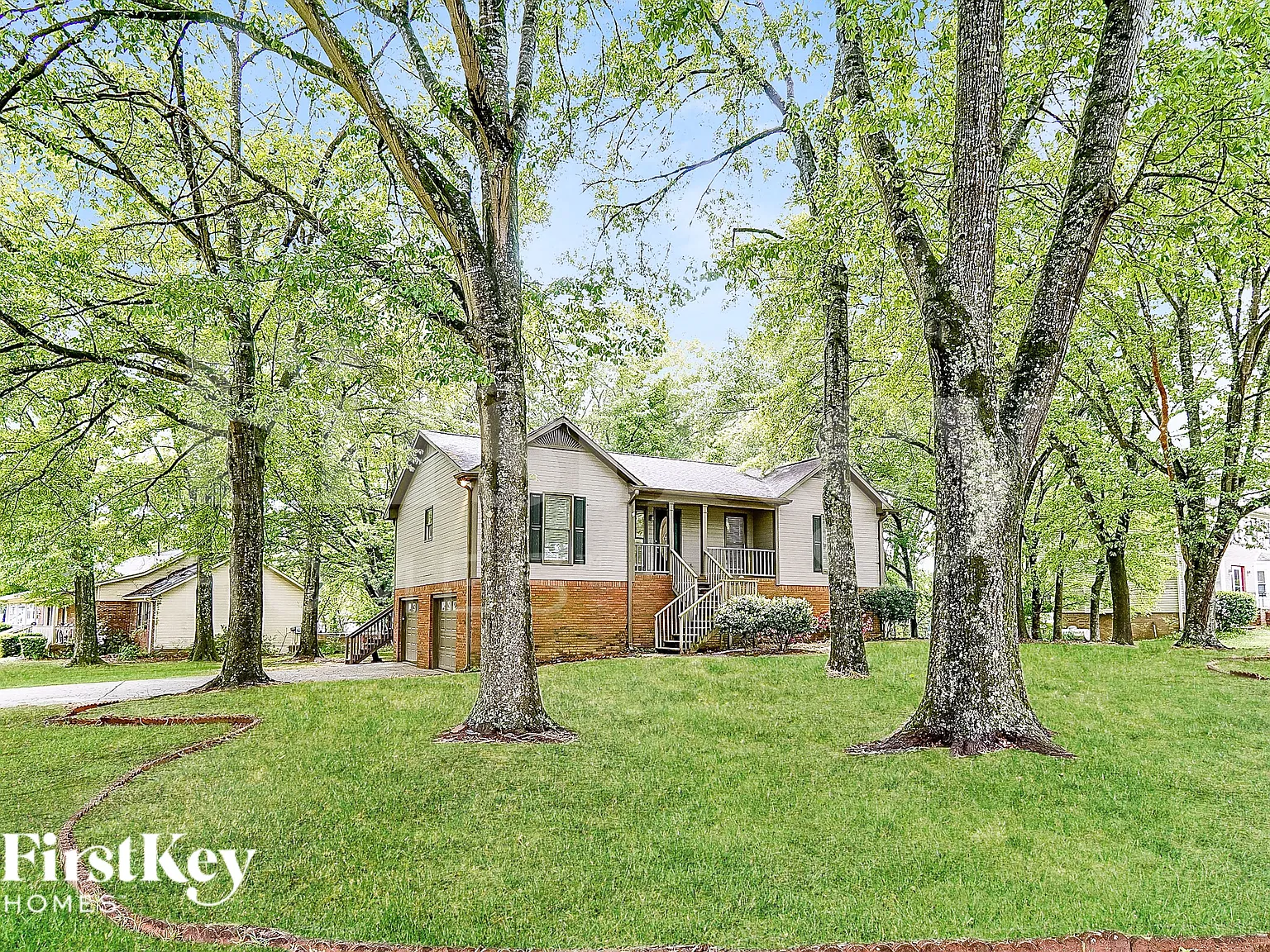 3 bed, 2.0 bath, 1414 sqft, $2,270 — Photo 2