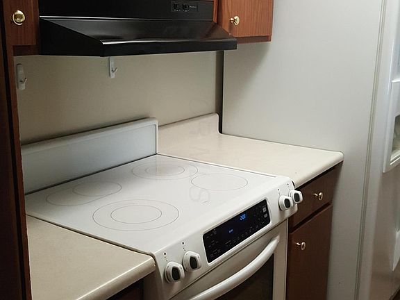 3rd image of 172 Brandywine Dr #8-C