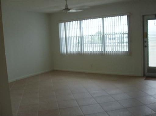 4th image of 347 Dover C #C