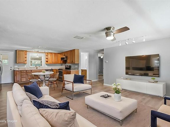 4th image of 8317 Liman Dr