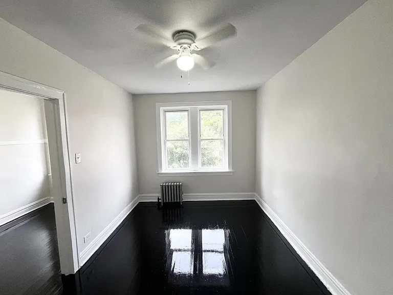 4124-32 W 24th Pl Apartments — Photo 16