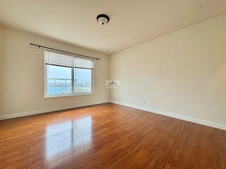 3511 Taraval St #4 — Photo 9