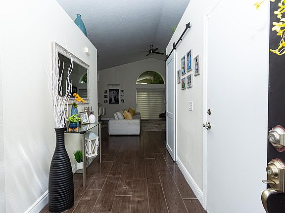 3rd image of 10029 Portofino Dr