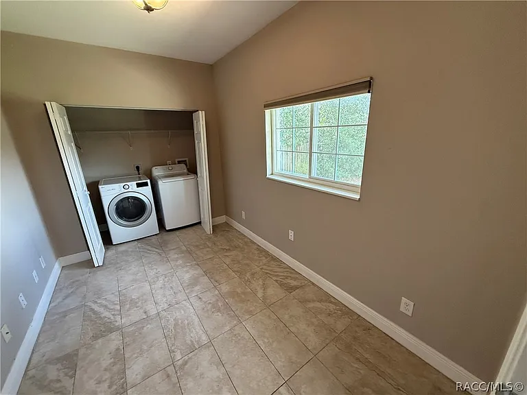 3047 W Kirkwood Pl — Photo 24