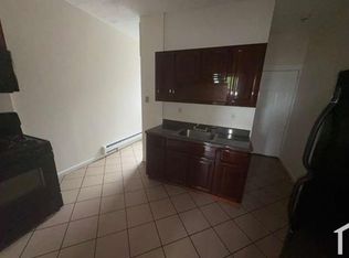 397 13th Ave APT 9, Newark, NJ 07103